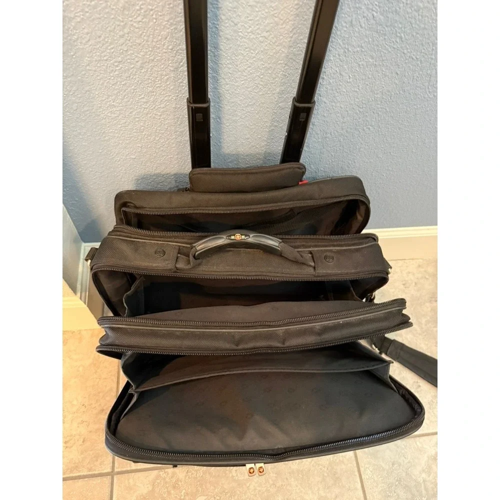 SwissGear rolling laptop